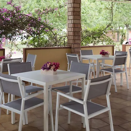 Riva Del Sol Resort *